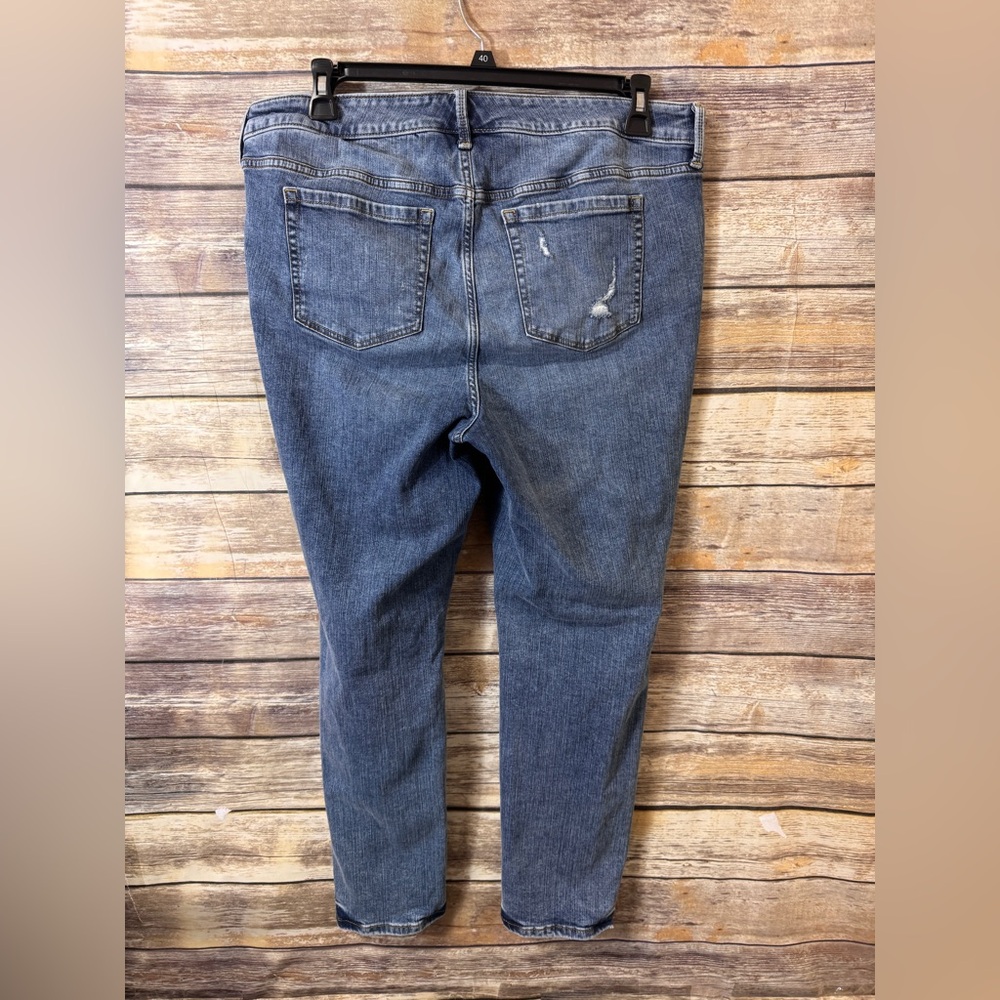 Torrid Boyfriend Straight Jeans 18 High Rise Distressed Ripped Stretch‎ - Picture 3 of 6